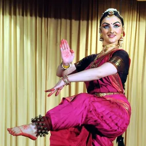 Paris laxmi