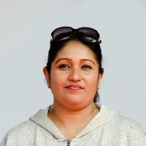 Thesni Khan